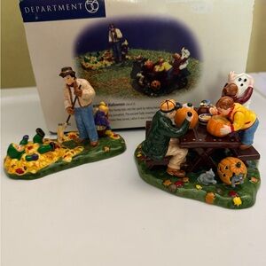 Dept 56 Preparing For Halloween Snow Village Set  #54982 Orange